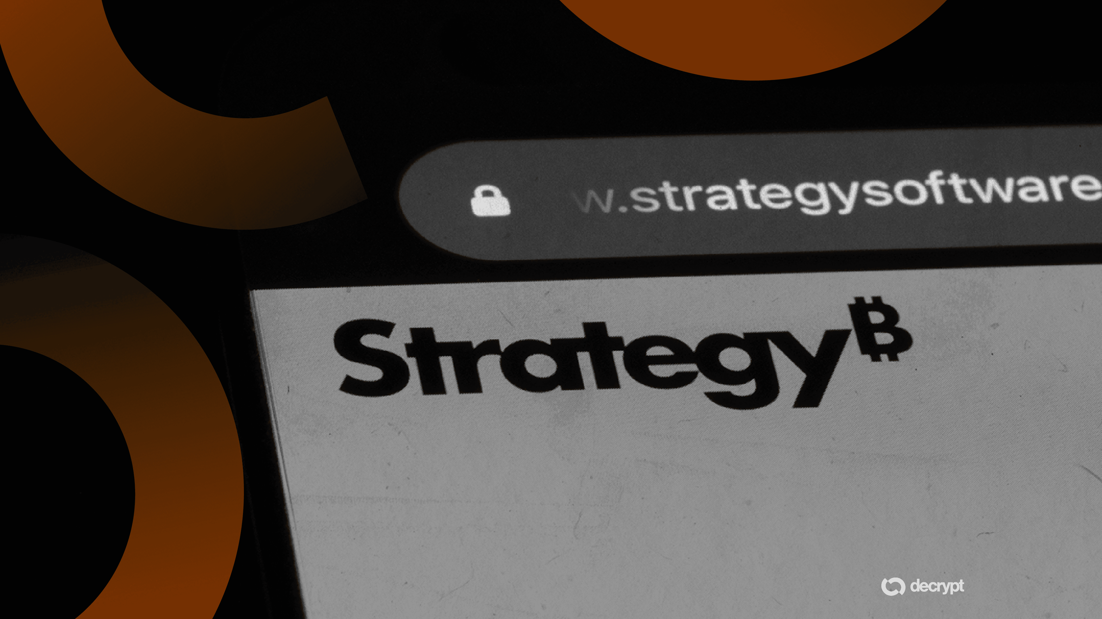 MicroStrategy Boosts War Chest to $3.2B Without Touching Bitcoin Holdings