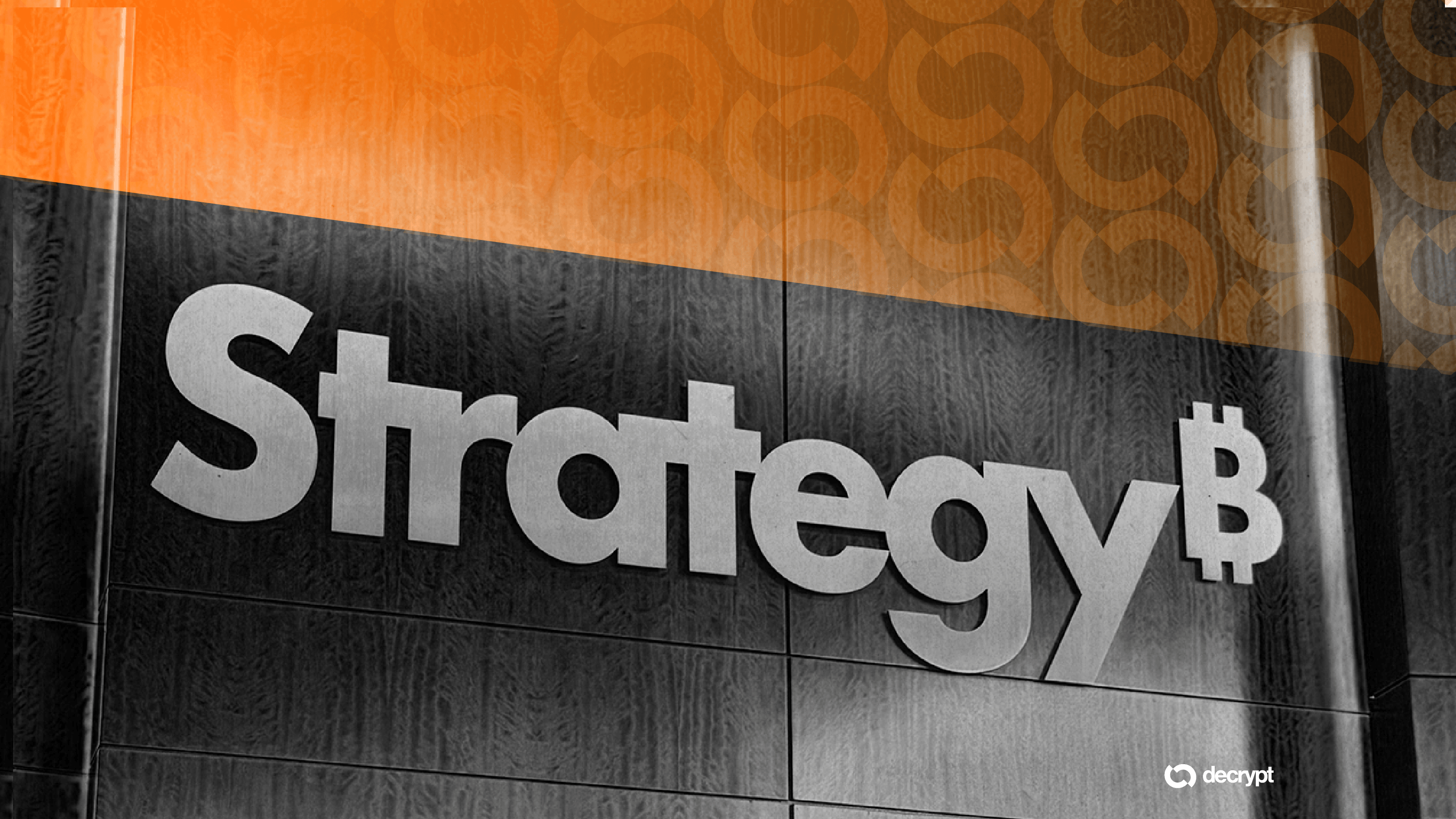 MicroStrategy's Saylor Faces Fresh Headwinds as MSTR Stock Plunges Amid Bitcoin Selloff